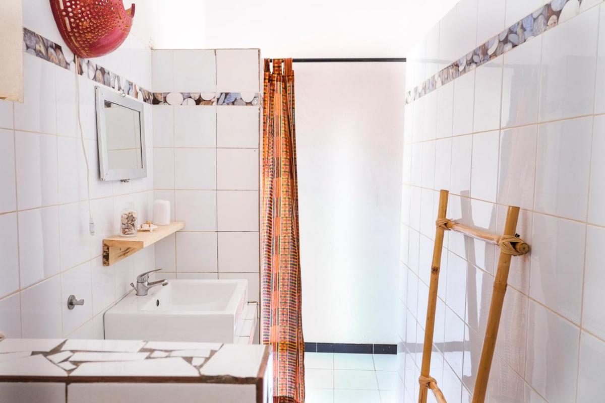 Bed and Breakfast Keur Dofie Toubab Dialao Exterior foto